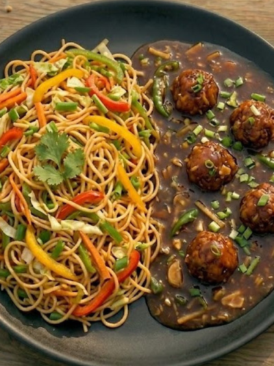 Veg Hakka Noodles With Veg Manchurian Gravy