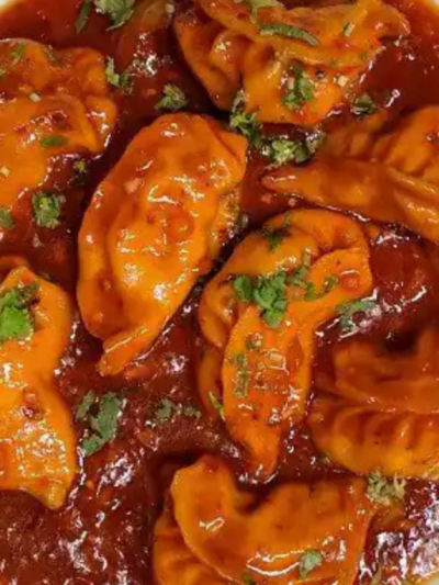 Paneer Gravy Momos(Full)